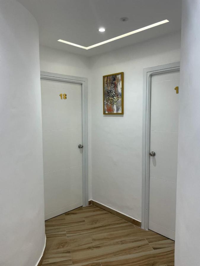 Hostal Mh Borj Мартиль Экстерьер фото